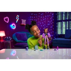 Monster High-Clawdeen Wolf-pop met halvemaanvormige hond en accessoire