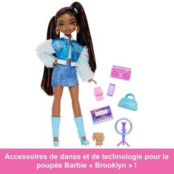 BARBIE Dream Team Brooklyn  Puppe und 8 Zubehörteile  Barbie  HYC