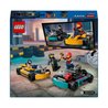 LEGO 60400 City Karts und Rennfahrer, Spielzeug mit 2 Karts, mit 2 Aut