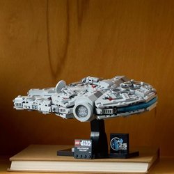 LEGO Star Wars 75375 Millennium Falcon, Bauset, Raumschiff, Erwachsene