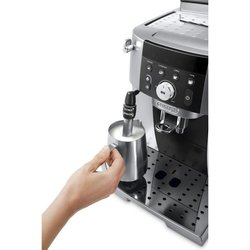 Delonghi Shredder Espresso Machine - Magnifica S SMART - roestvrij sta