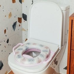 REDUCTOR DE INODORO CONFORT CON ASAS DE LILO Y STITCH