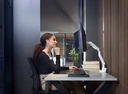 Supporto dinamico per monitor - ONE FOR ALL - VESA 100 - Braccio singo