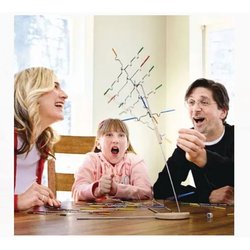 Gioco da tavolo sospeso