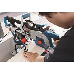 Troncatrice radiale BOSCH PROFESIONNAL GCM 8 SDE - 261 mm - 30 mm - 16
