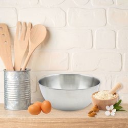 Set di 2 insalatiere e posate per insalata - FACKELMANN - 20,5 e 25 cm