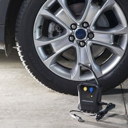 MICHELIN Mini digitale compressor 12V 3,5 bar