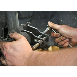 Repousse piston a vis - PRECISION STEEL - repousser le piston des étri