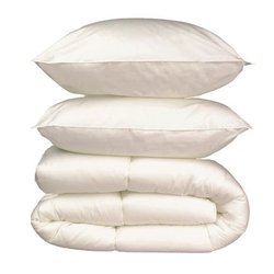 Beddengoedpakket microvezel - 1 warm dekbed 220x240 cm + 2 kussens 60x