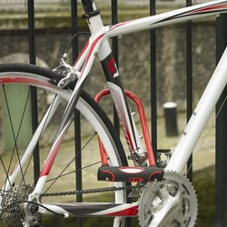 MASTER LOCK Fahrradschloss U [mit Schlüssel] - Ideal für Fahrräder, El