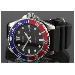 Horloge - CASIO - Herencollectie - Zwart - Staal - Waterbestendigheid 