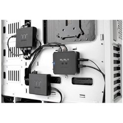 THERMALTAKE - H200 PLUS - Interner USB-Hub